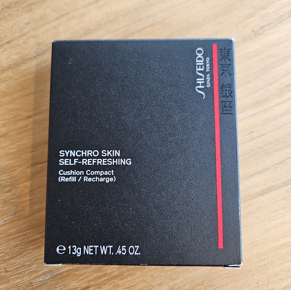 Shiseido Synchro Skin Self-Refreshing Cushion Compact Refill - Picture 1 of 5